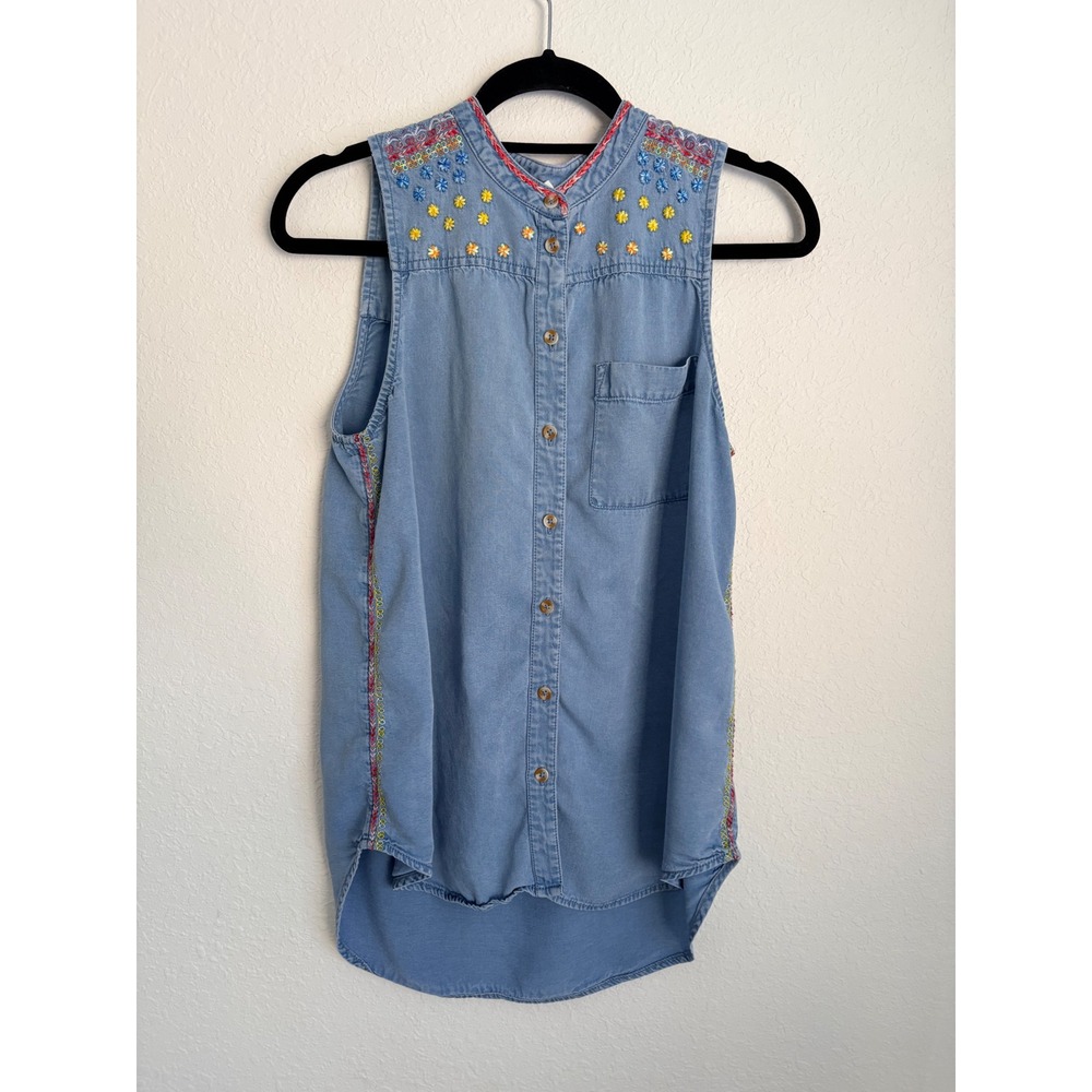 Maeve Light Blue Embroidered Sleeveless Denim Shirt